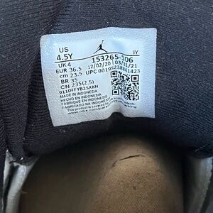 Air Jordan 12 retro (GS)